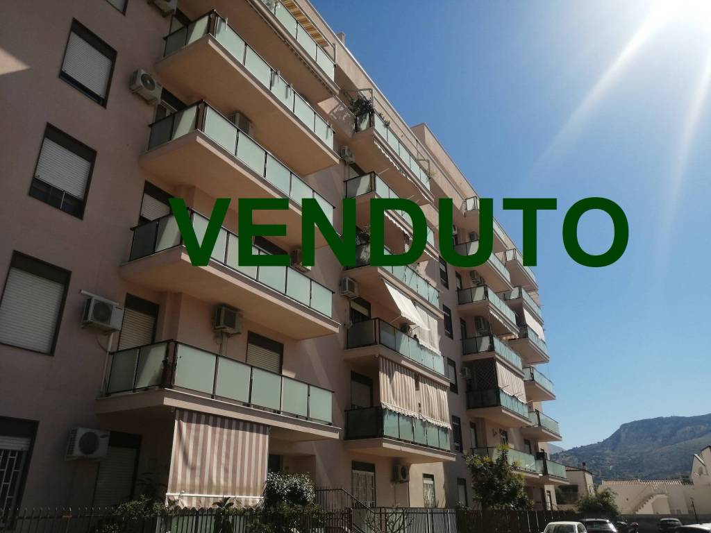 appartamento in vendita a Palermo in zona Pallavicino
