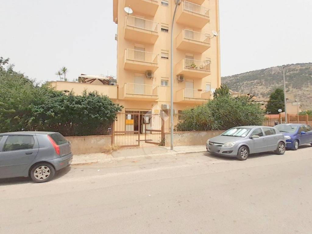 ufficio in vendita a Palermo in zona Pallavicino