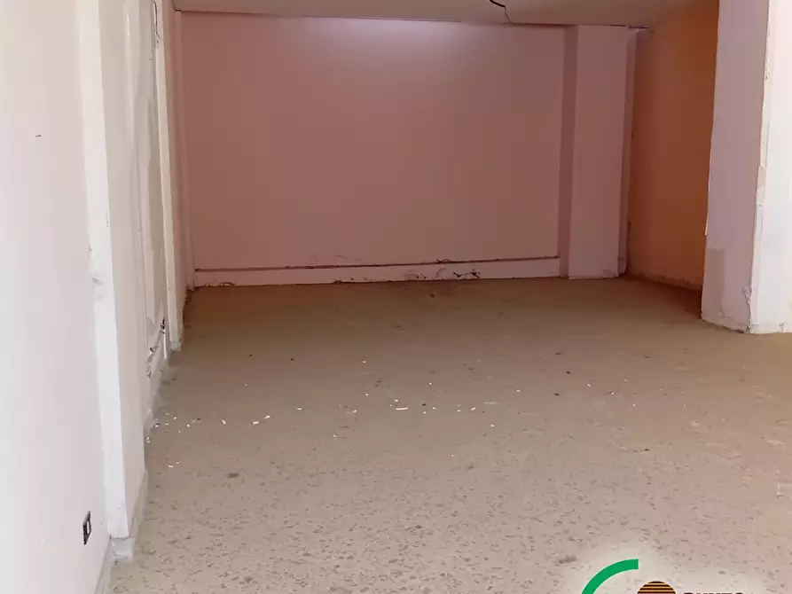 negozio in vendita a Palermo in zona Calatafimi / Cuba