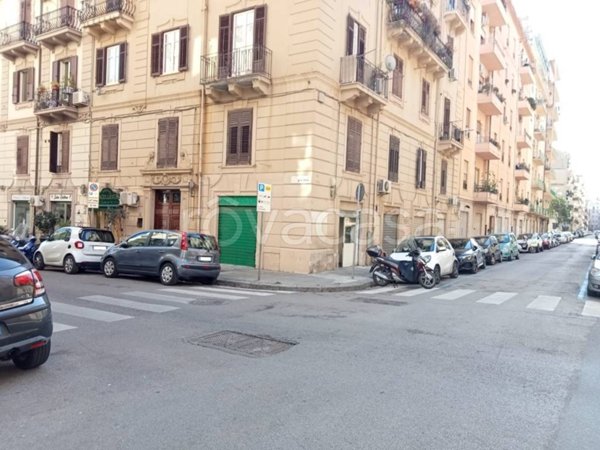 appartamento in vendita a Palermo in zona Politeama