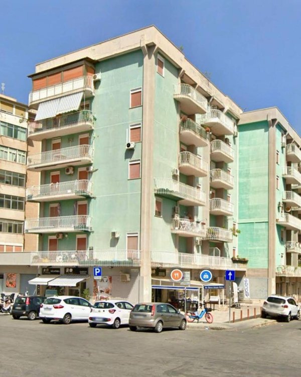 appartamento in vendita a Palermo in zona Montegrappa / Santa Rosalia
