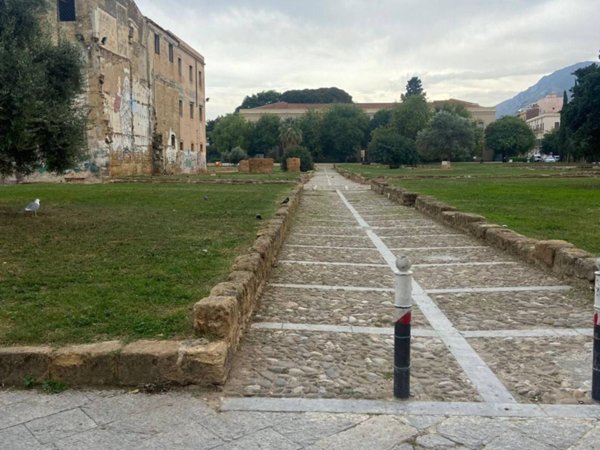 appartamento in vendita a Palermo in zona Centro storico