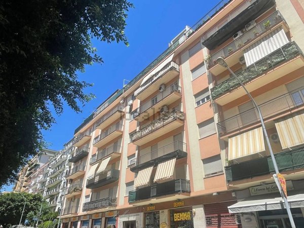 appartamento in vendita a Palermo in zona Zisa