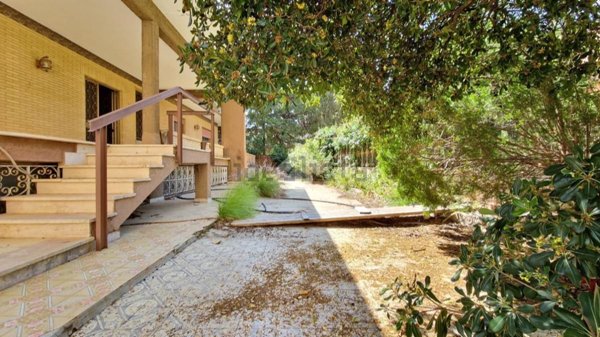 casa indipendente in vendita a Palermo in zona Sferracavallo
