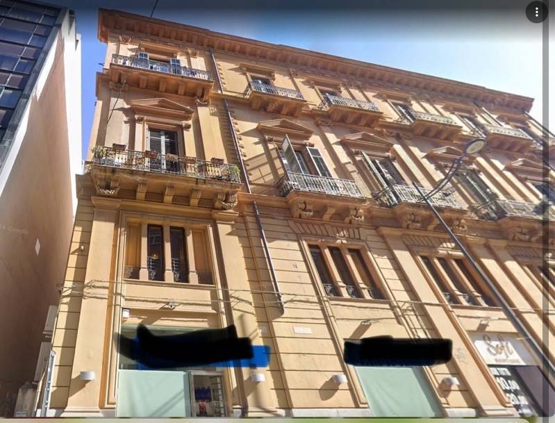 negozio in vendita a Palermo in zona Politeama