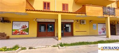 locale commerciale in vendita a Palermo