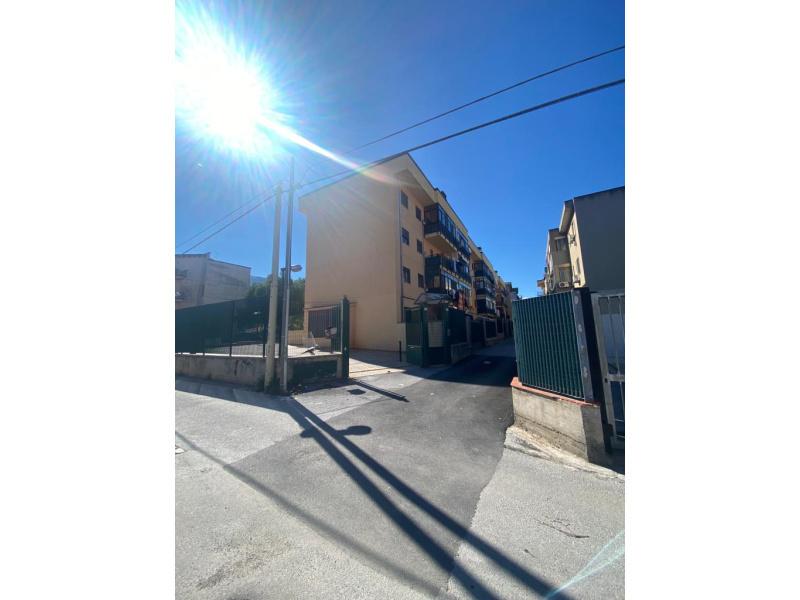 appartamento in vendita a Palermo in zona Villagrazia/Falsomiele