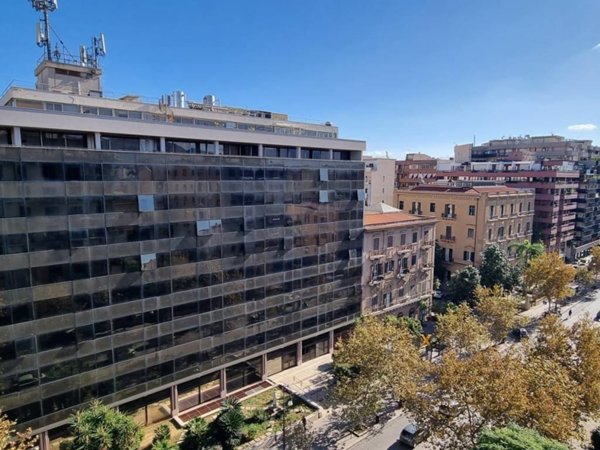 appartamento in vendita a Palermo in zona Libertà