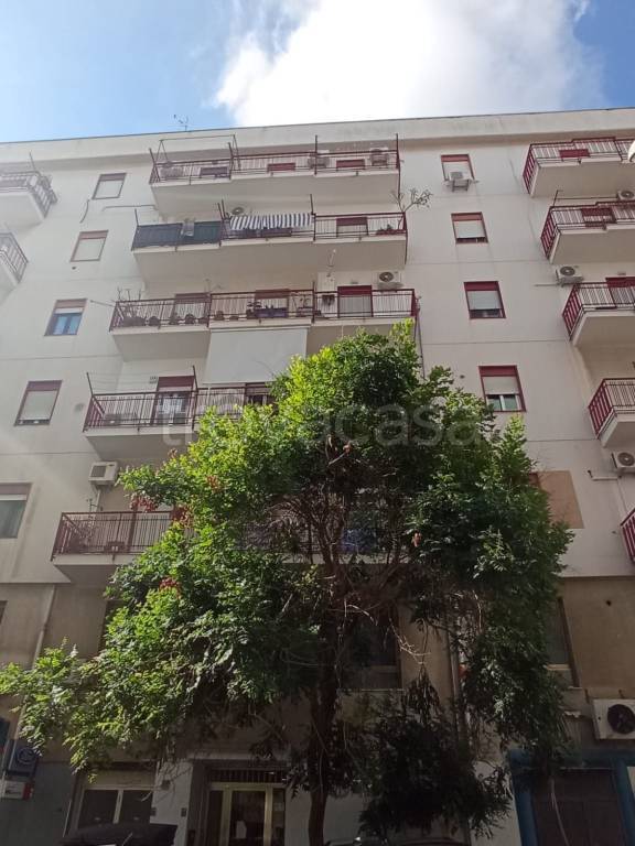 appartamento in vendita a Palermo in zona Zisa