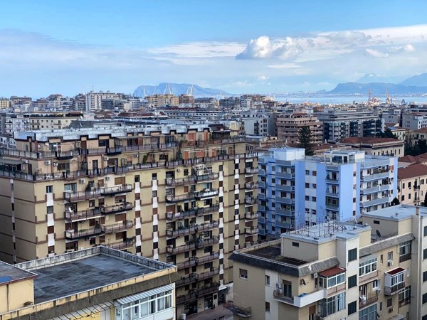 appartamento in vendita a Palermo