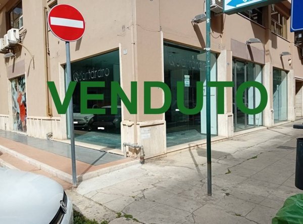negozio in vendita a Palermo