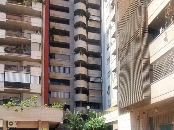 ufficio in vendita a Palermo in zona Politeama