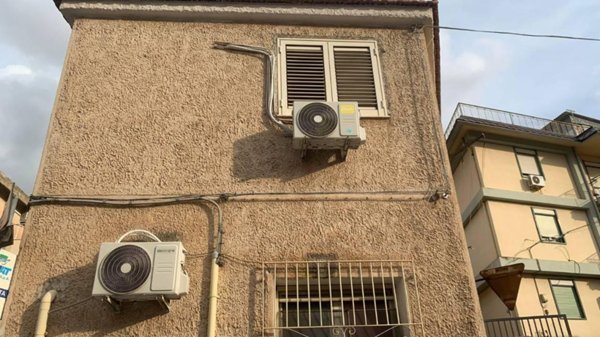 casa indipendente in vendita a Palermo in zona Villagrazia/Falsomiele