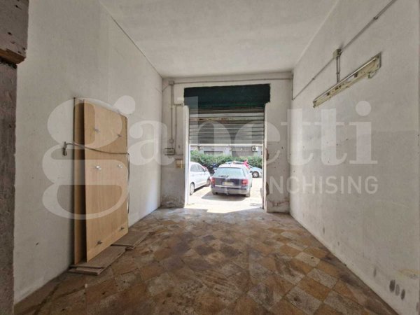 negozio in vendita a Palermo in zona Centro storico