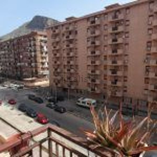 appartamento in vendita a Palermo in zona Tommaso Natale