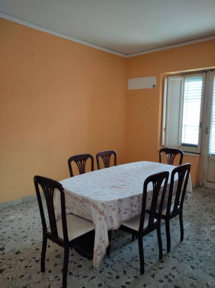 appartamento in vendita a Palermo in zona Zisa