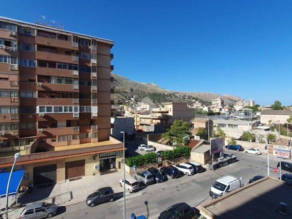 appartamento in vendita a Palermo in zona Tommaso Natale