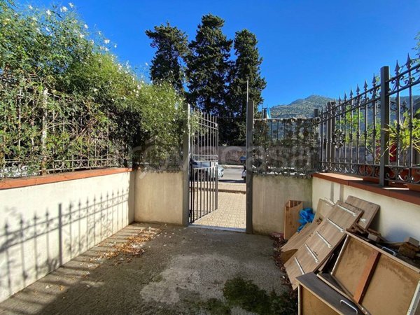appartamento in vendita a Palermo in zona San Lorenzo