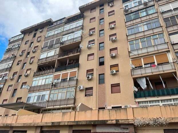 appartamento in vendita a Palermo in zona Tommaso Natale