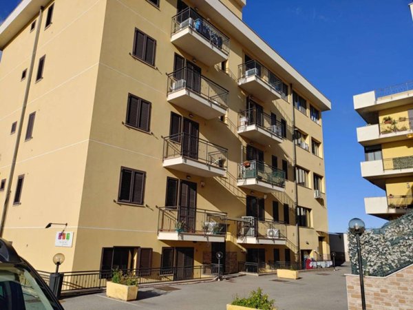 appartamento in vendita a Palermo in zona Montegrappa / Santa Rosalia