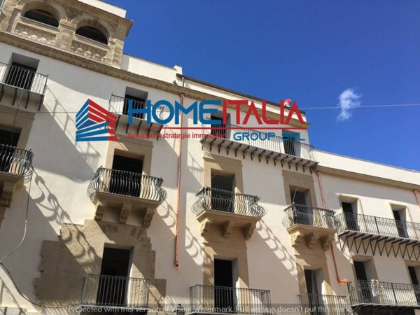 intera palazzina in vendita a Palermo in zona Centro storico