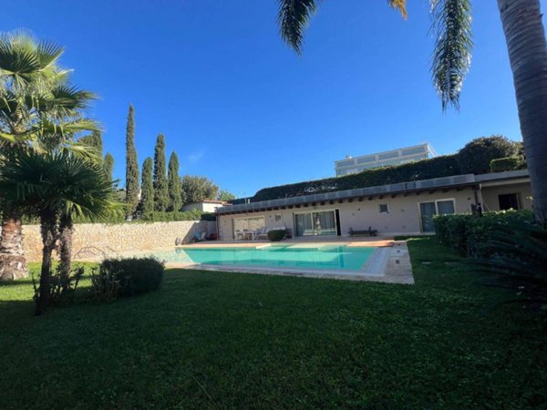 casa indipendente in vendita a Palermo in zona Tommaso Natale
