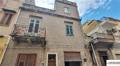 casa indipendente in vendita a Palermo in zona Centro storico
