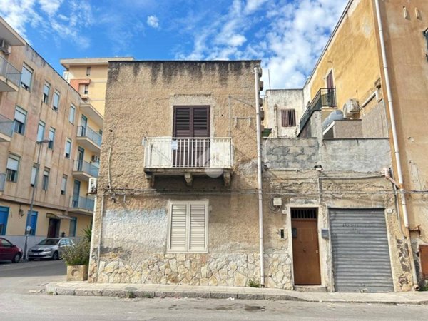 appartamento in vendita a Palermo in zona Acqua dei Corsari