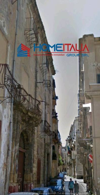 locale commerciale in vendita a Palermo in zona Centro storico