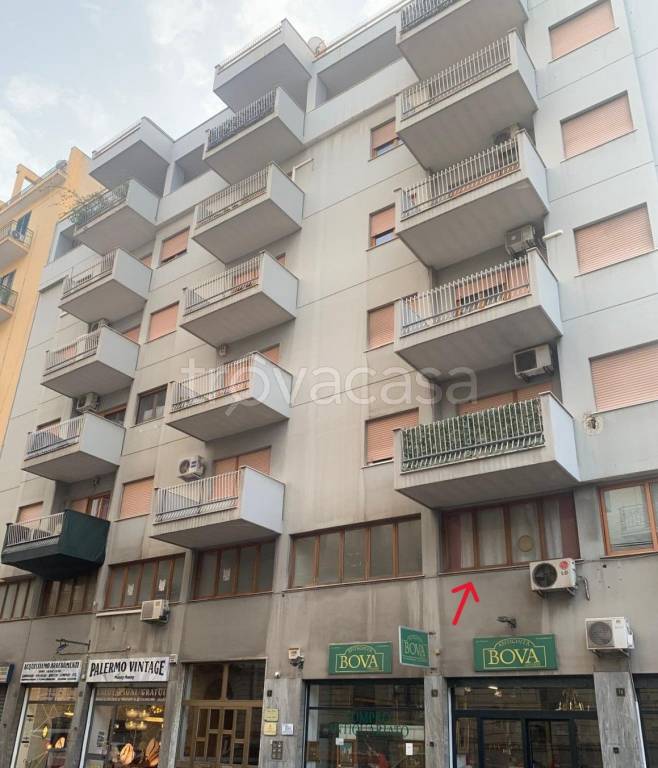 appartamento in vendita a Palermo in zona Zisa