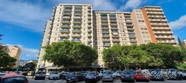 appartamento in vendita a Palermo in zona Malaspina/Palagonia
