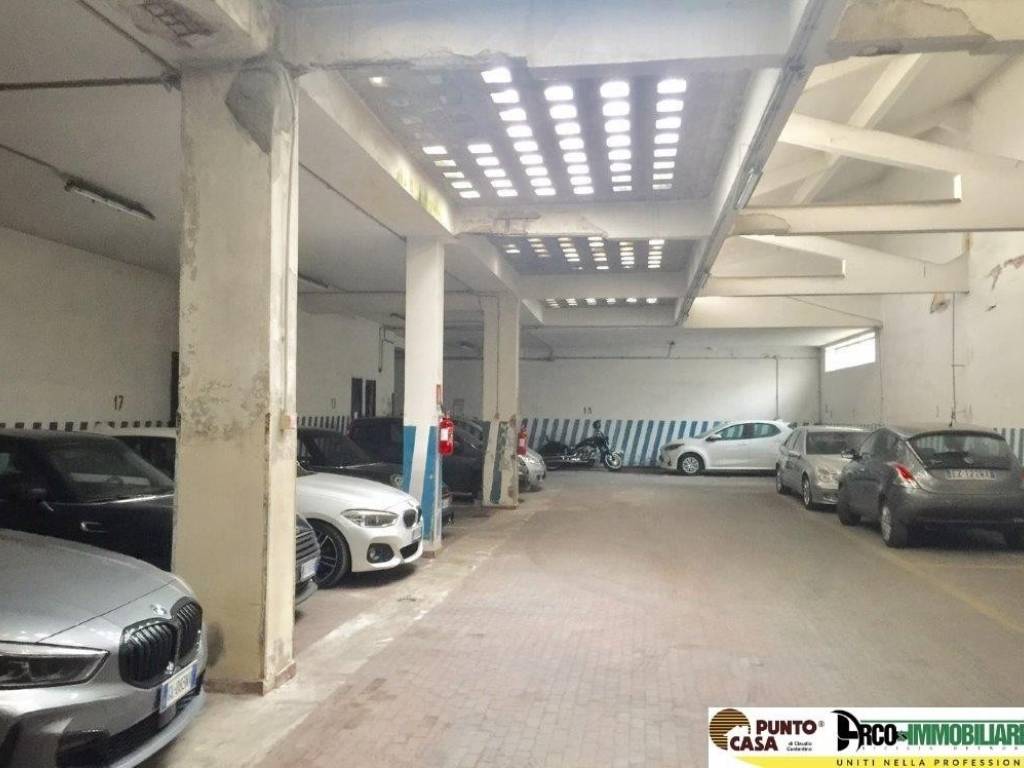 negozio in vendita a Palermo in zona Libertà