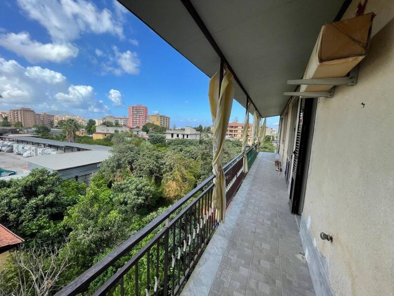 appartamento in vendita a Palermo in zona Chiavelli