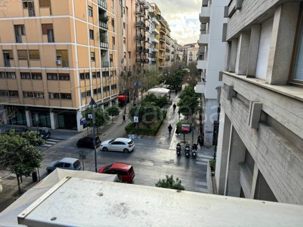 appartamento in vendita a Palermo in zona Politeama