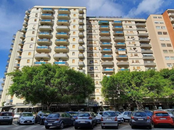 appartamento in vendita a Palermo in zona Zisa