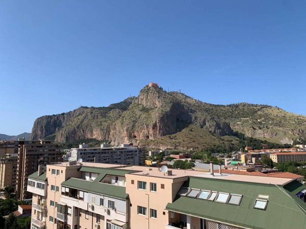 appartamento in vendita a Palermo in zona Montepellegrino