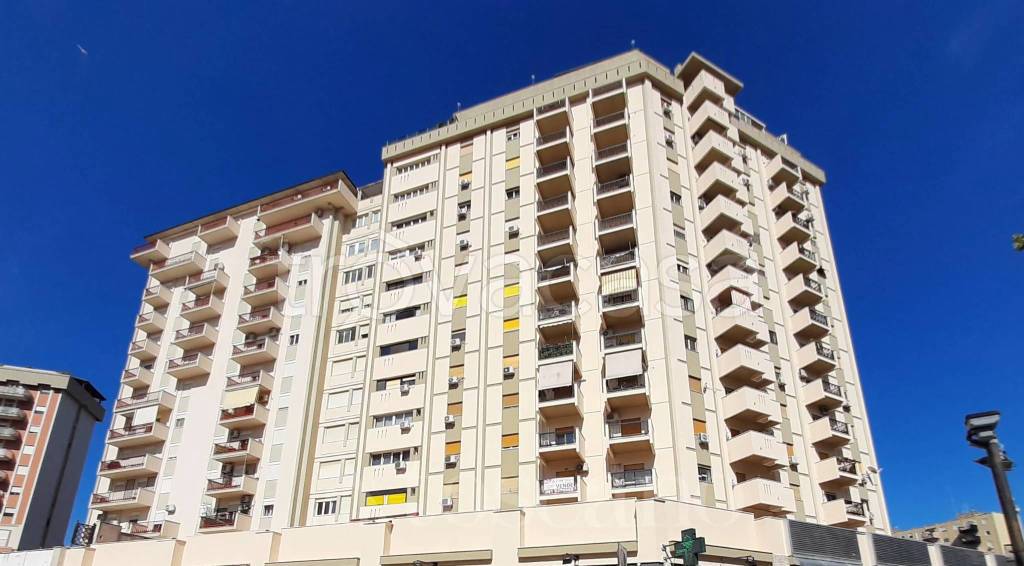 appartamento in vendita a Palermo in zona San Lorenzo