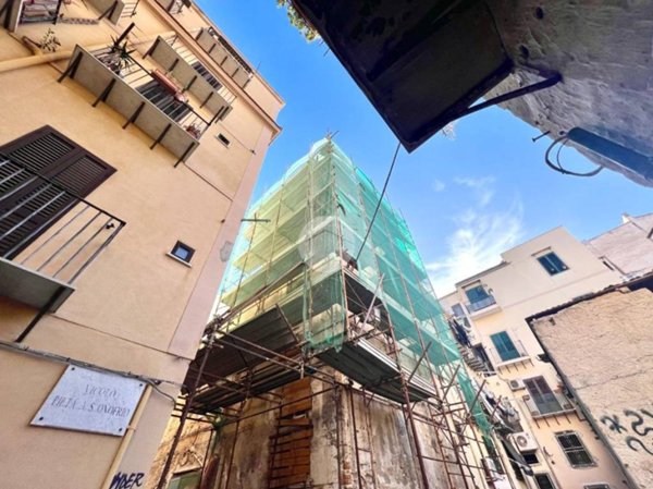 appartamento in vendita a Palermo in zona Centro storico