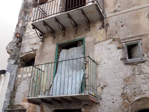 intera palazzina in vendita a Palermo in zona Centro storico