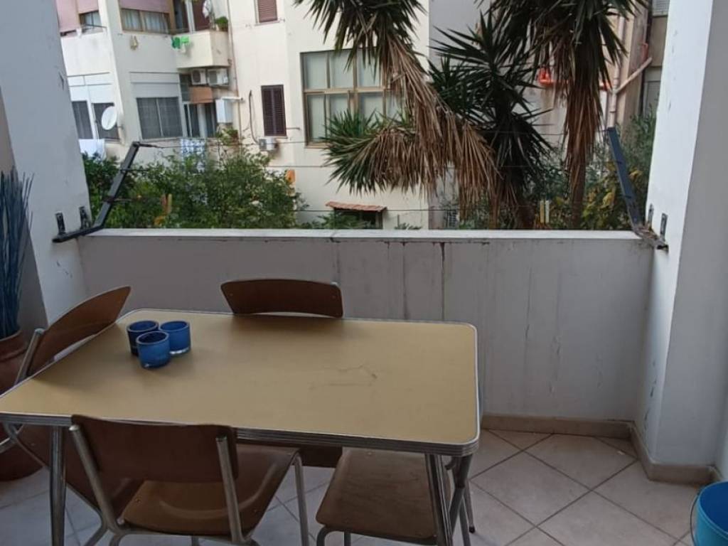 appartamento in vendita a Palermo in zona Zisa