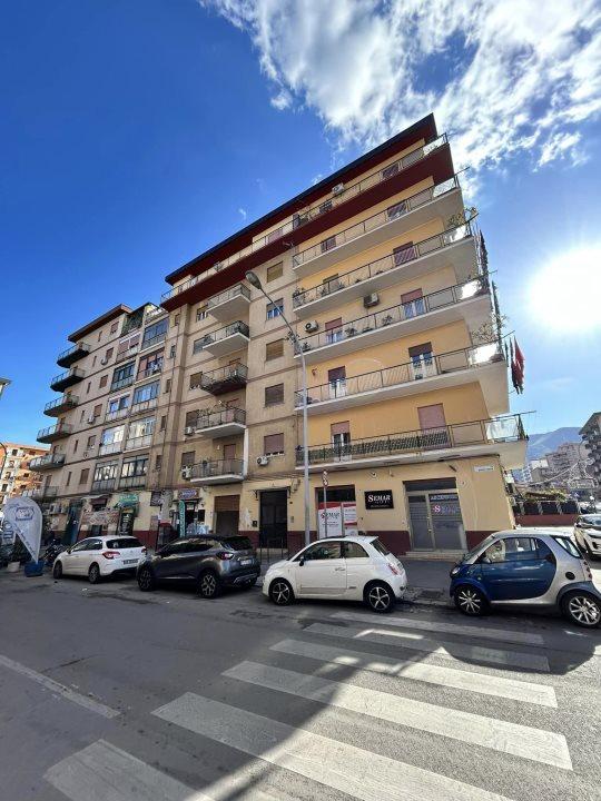 appartamento in vendita a Palermo in zona Oreto