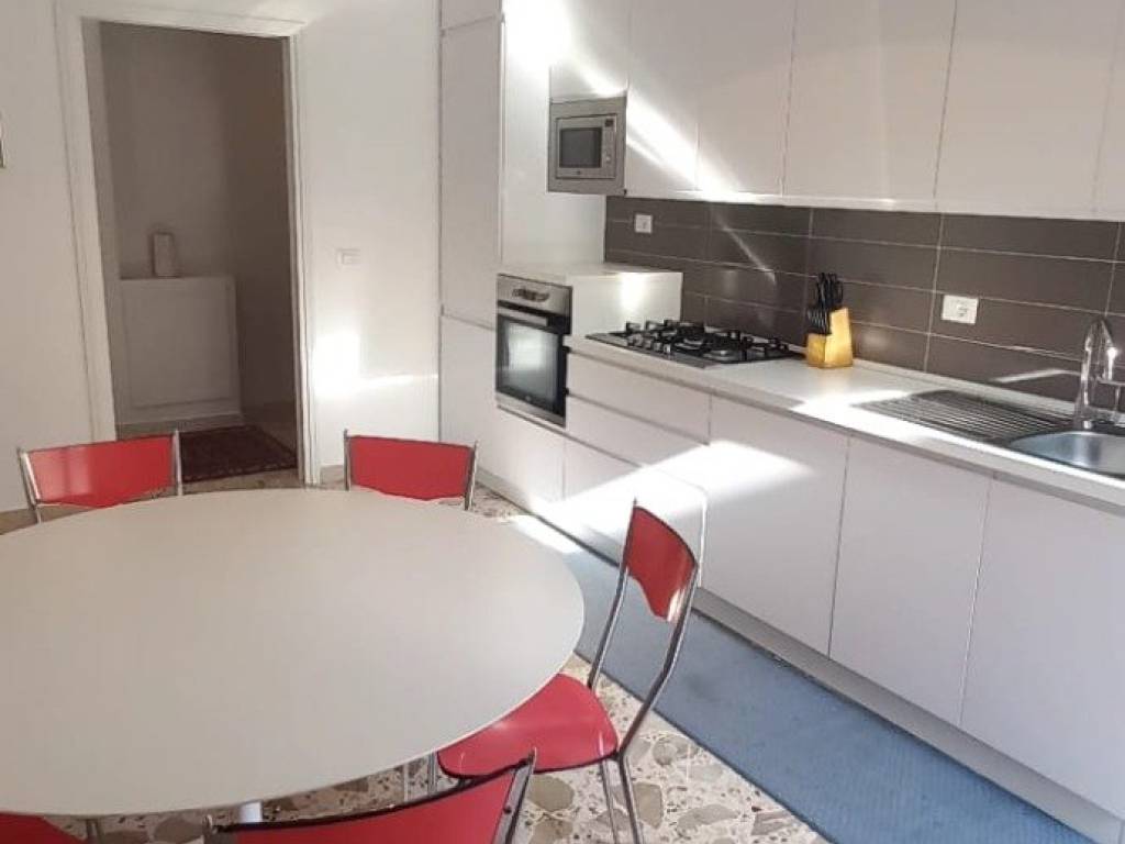 appartamento in vendita a Palermo in zona Partanna