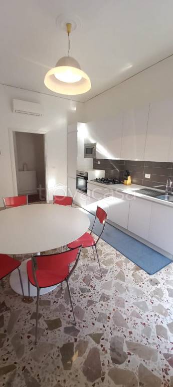 appartamento in vendita a Palermo in zona Partanna