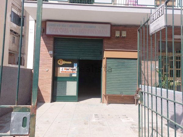 locale di sgombero in vendita a Palermo in zona Montepellegrino
