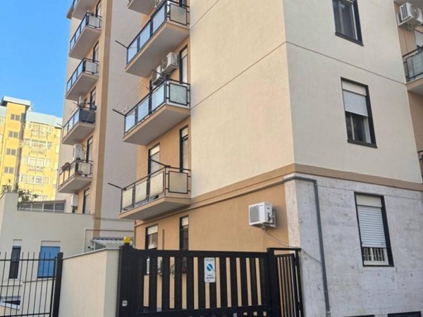 appartamento in vendita a Palermo in zona Zisa