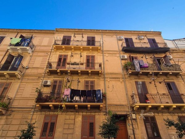 appartamento in vendita a Palermo in zona Montegrappa / Santa Rosalia