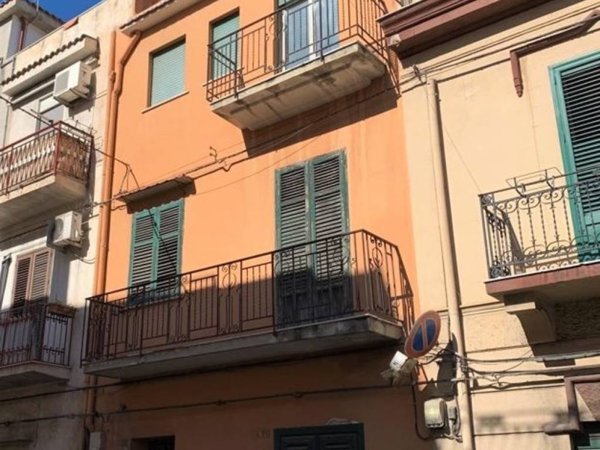 appartamento in vendita a Palermo in zona Montegrappa / Santa Rosalia