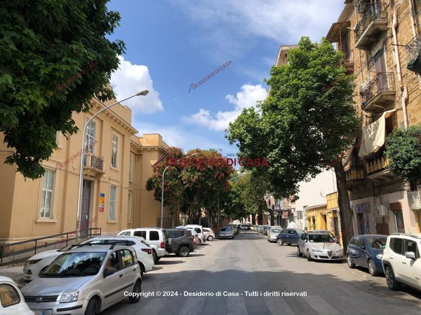 appartamento in vendita a Palermo in zona Oreto