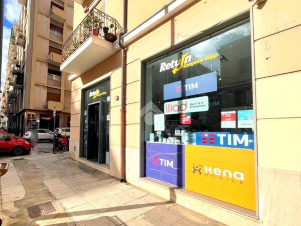 negozio in vendita a Palermo in zona Libertà