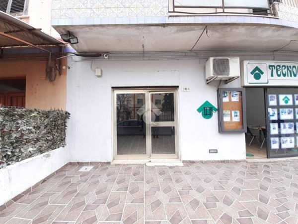 negozio in vendita a Palermo in zona Baida